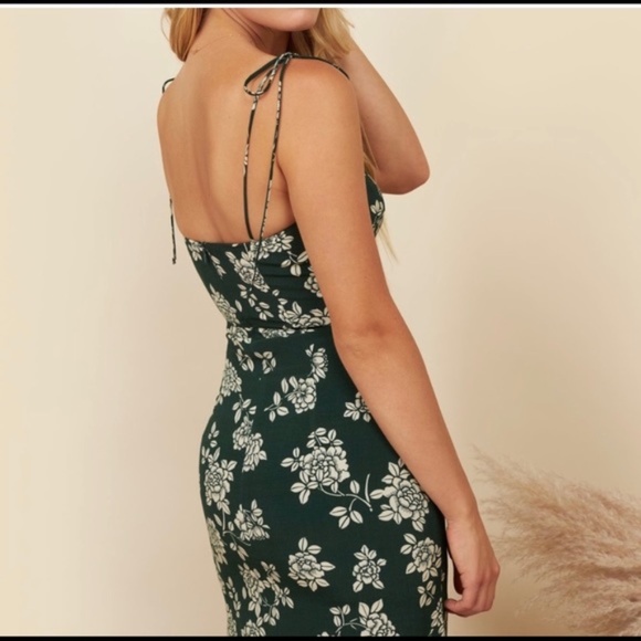 Park & Fifth Willow Dress - Picture 2 of 8